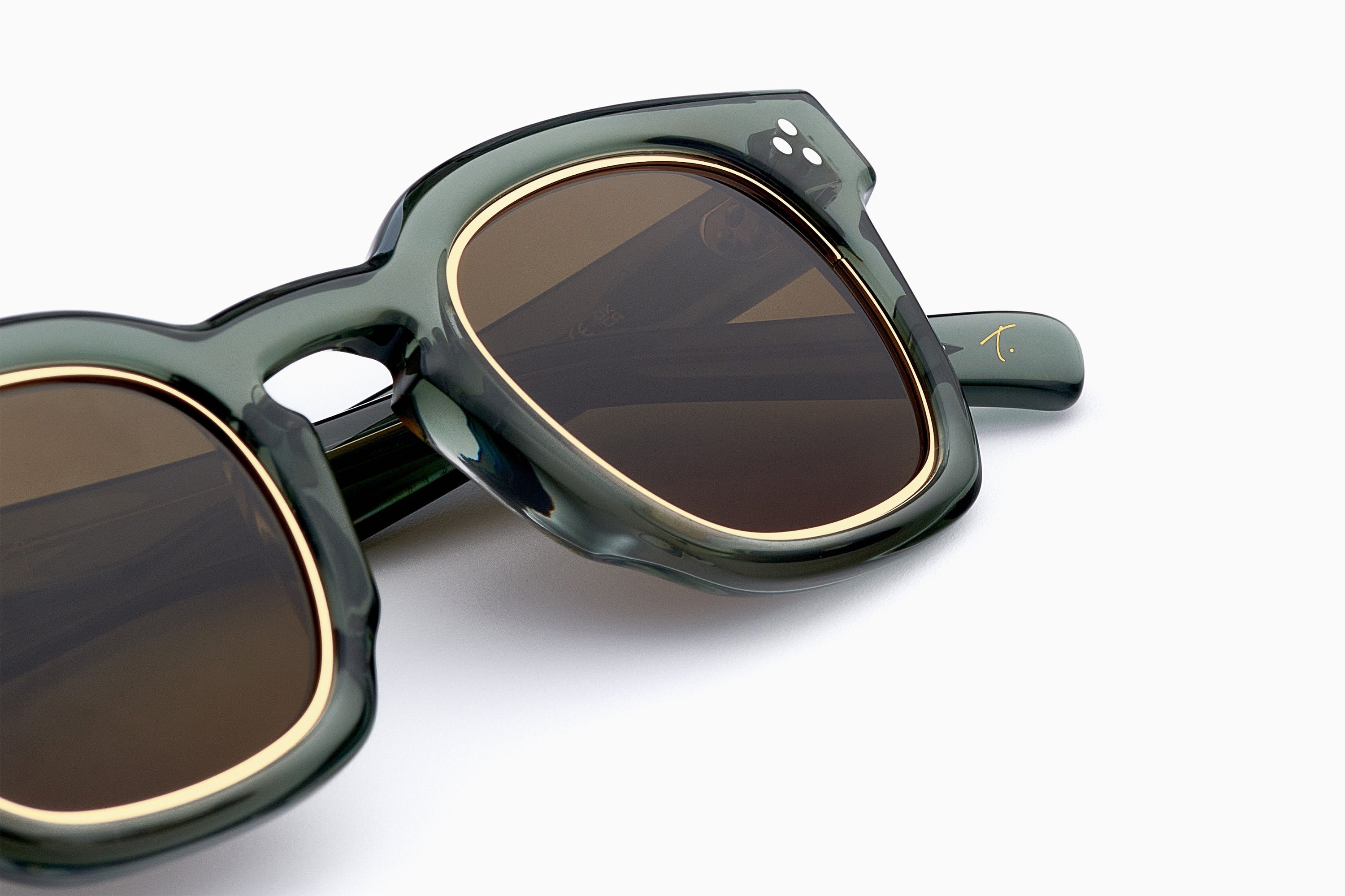 GRIS VERT / OR