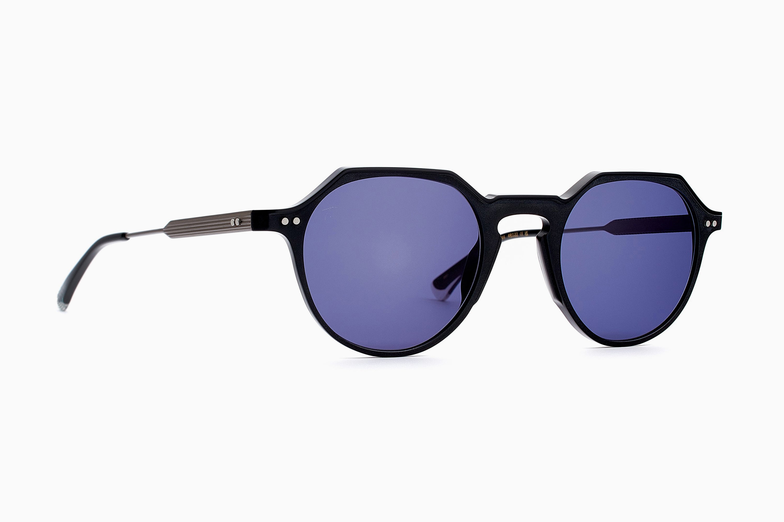 NOIR T2
